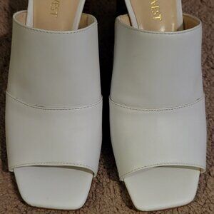 Nine West White Mule Slip on